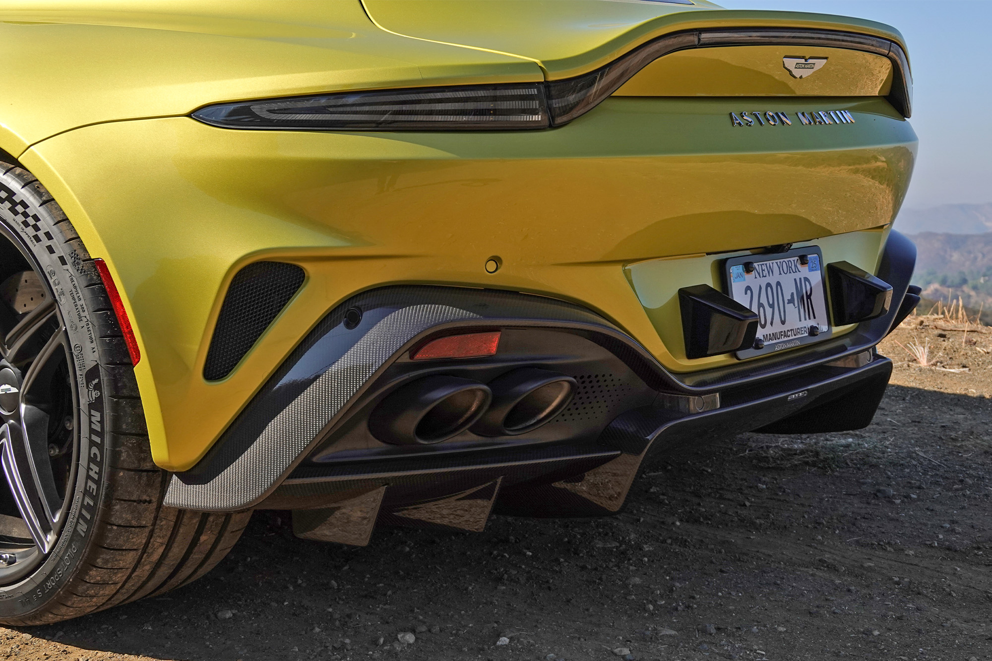 2025 Aston Martin Vantage