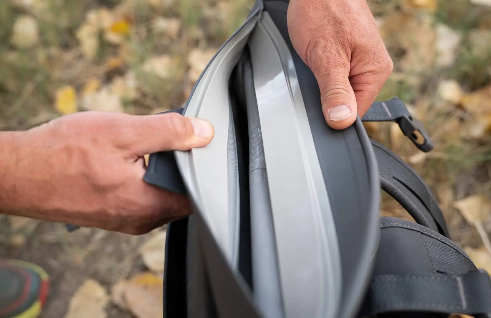 Magnetic Closure on Yeti Hopper M12 Soft Backpack Cooler close up