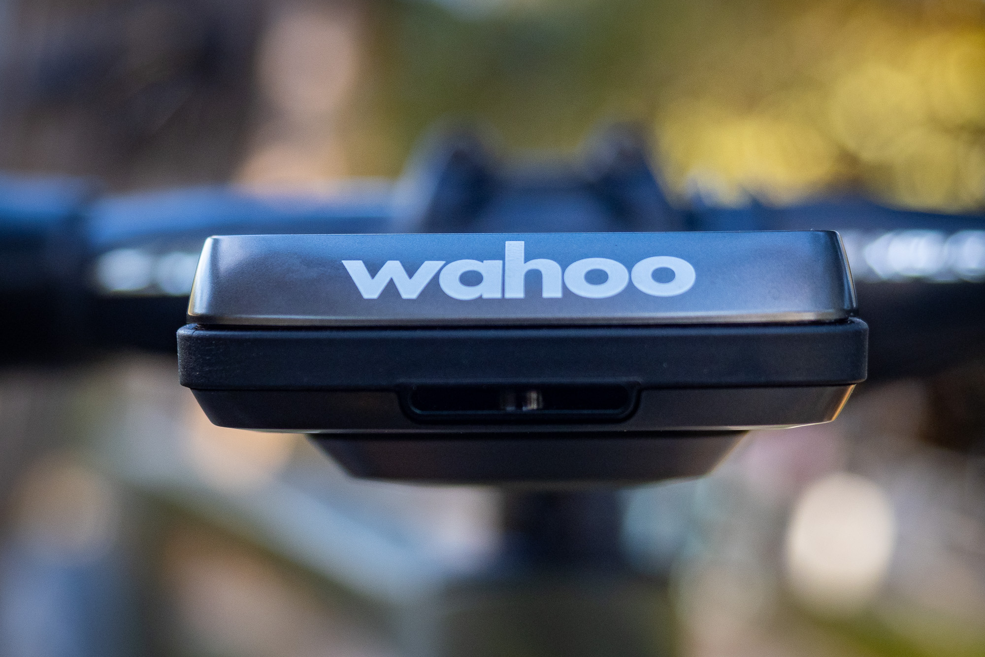 Wahoo ELEMNT Ace bike computer air pressure sensor port