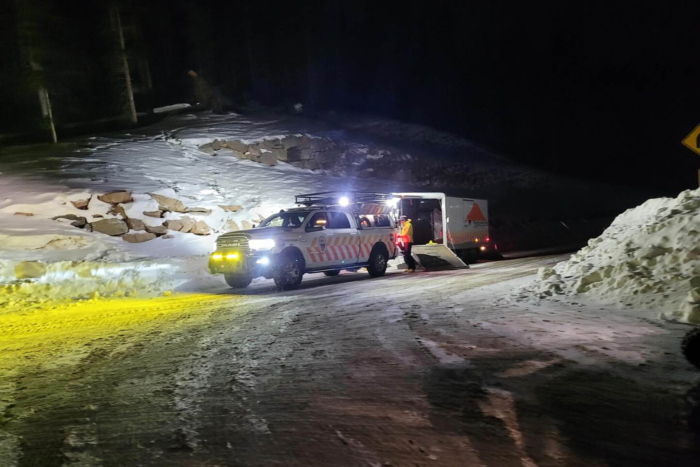 alpine rescue colorado lost hiker