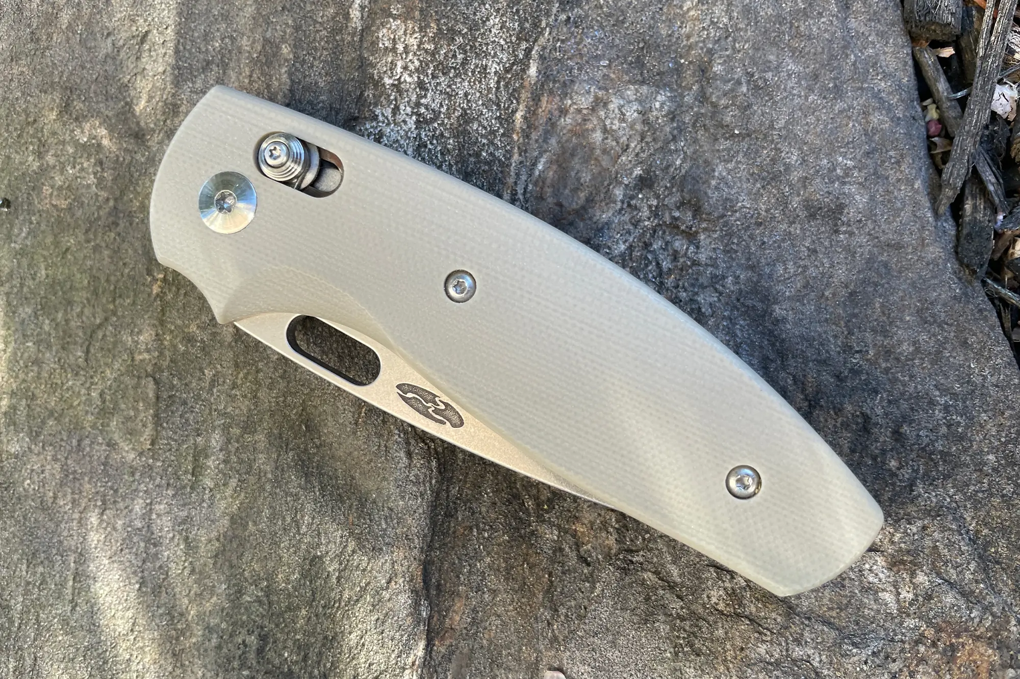 folded trm bulldog knife