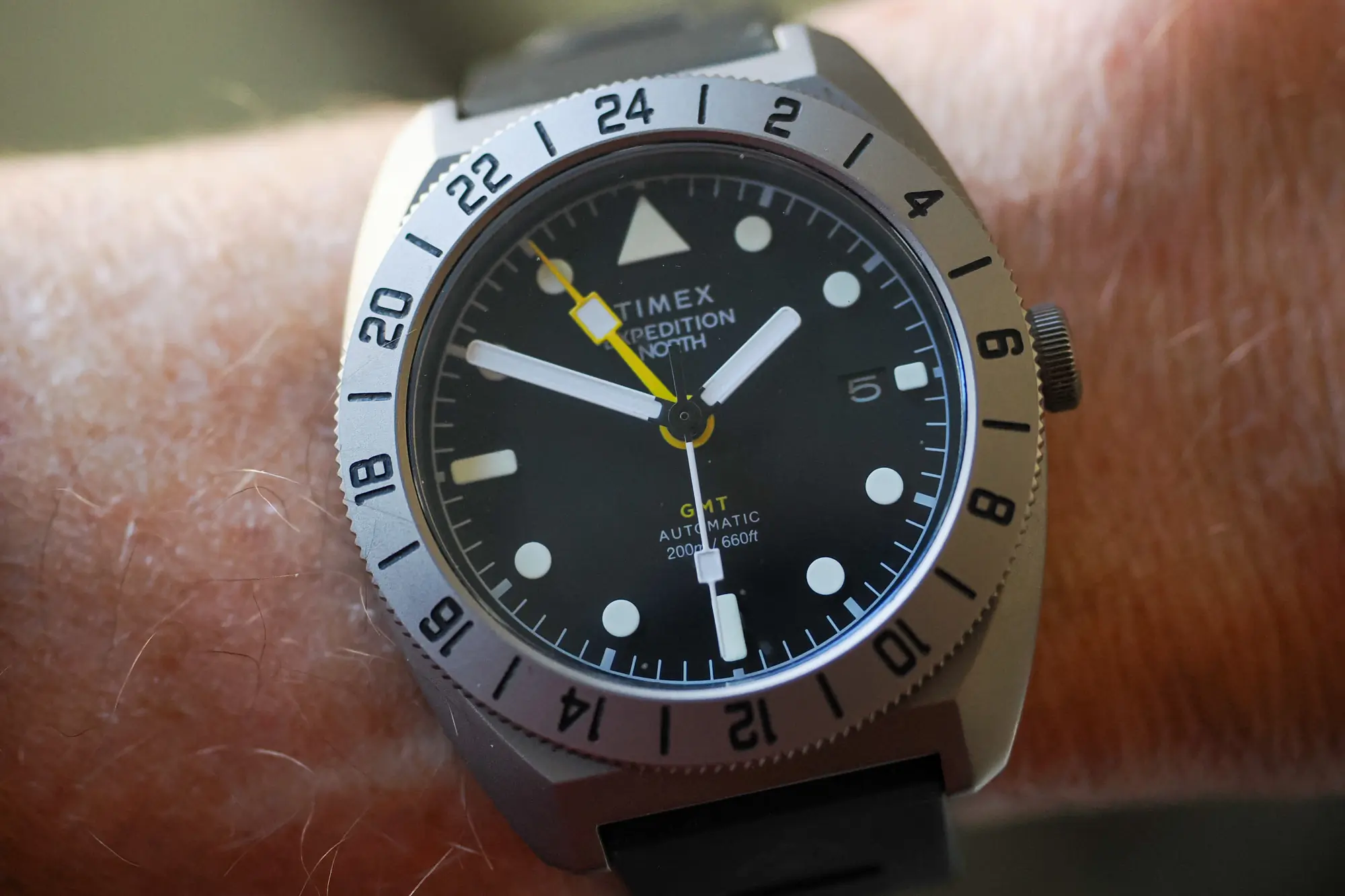 【レア】TIMEX EXPEDITION NORTH GMT チタン Timex Expedition North GMT Review | GearJunkie Tested