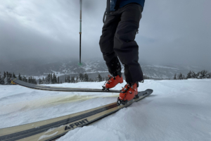 a closer perspective of the 4FRNT Nevar skis’ profile during testing