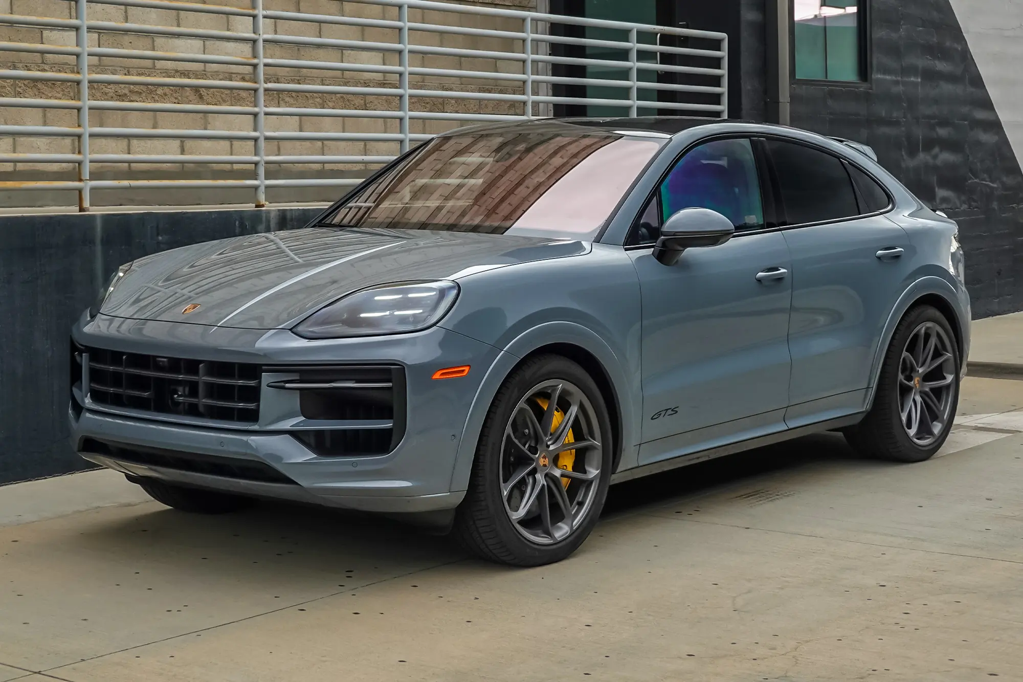 2025 Porsche Cayenne GTS Coupe
