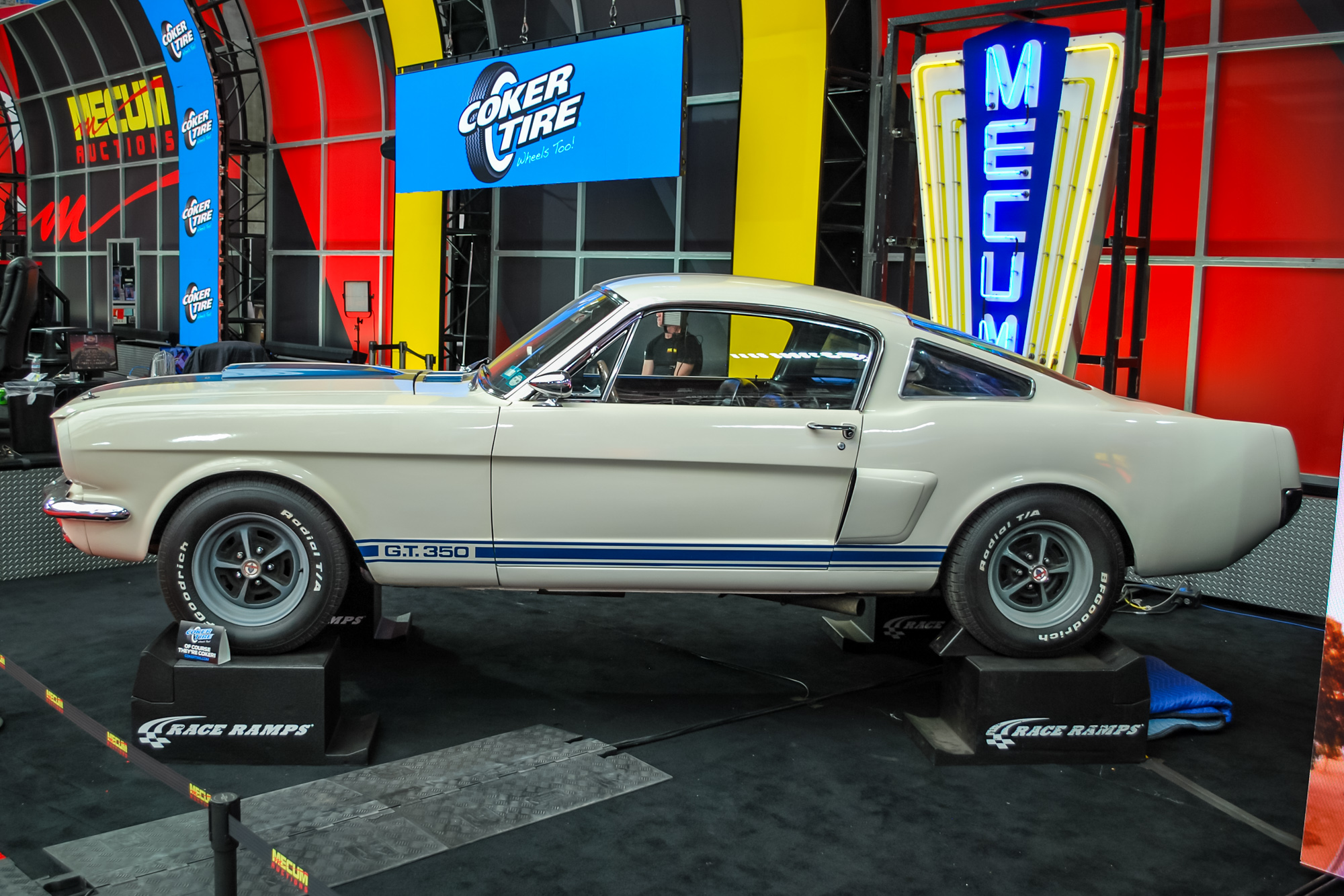 traditional car auction