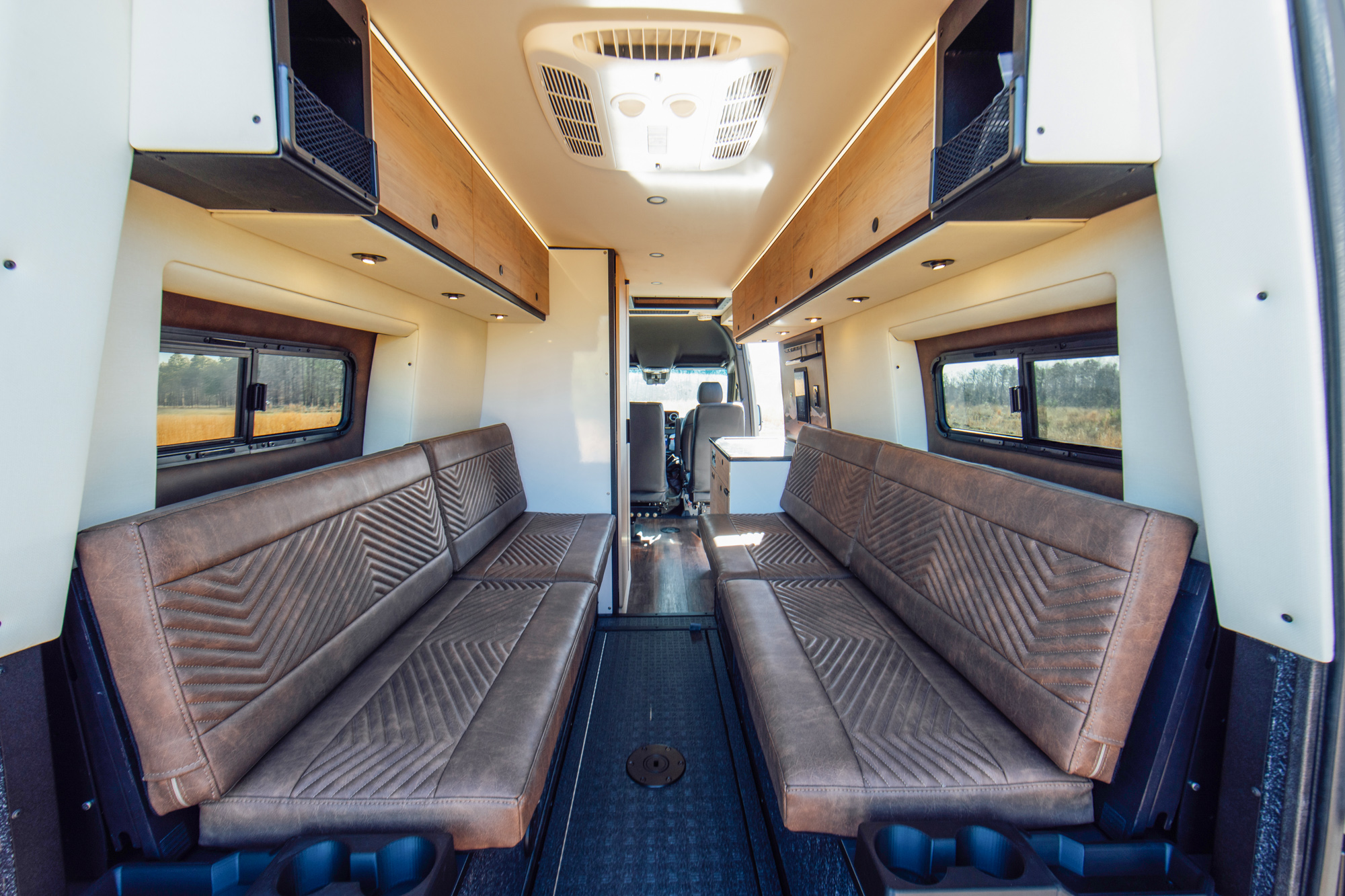 2025 Storyteller Overland 170 CREW MODE