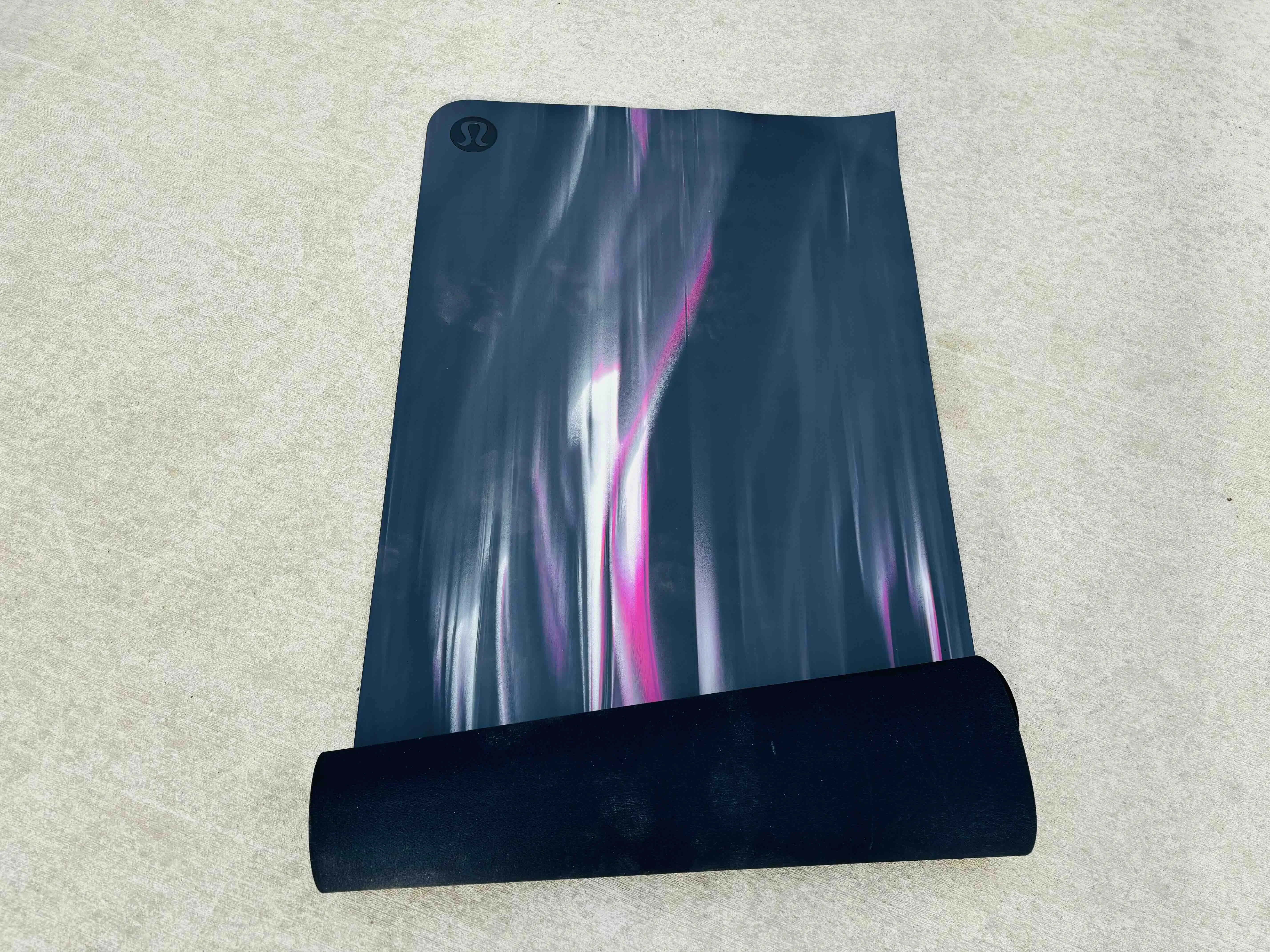 Lululemon The Mat for yoga