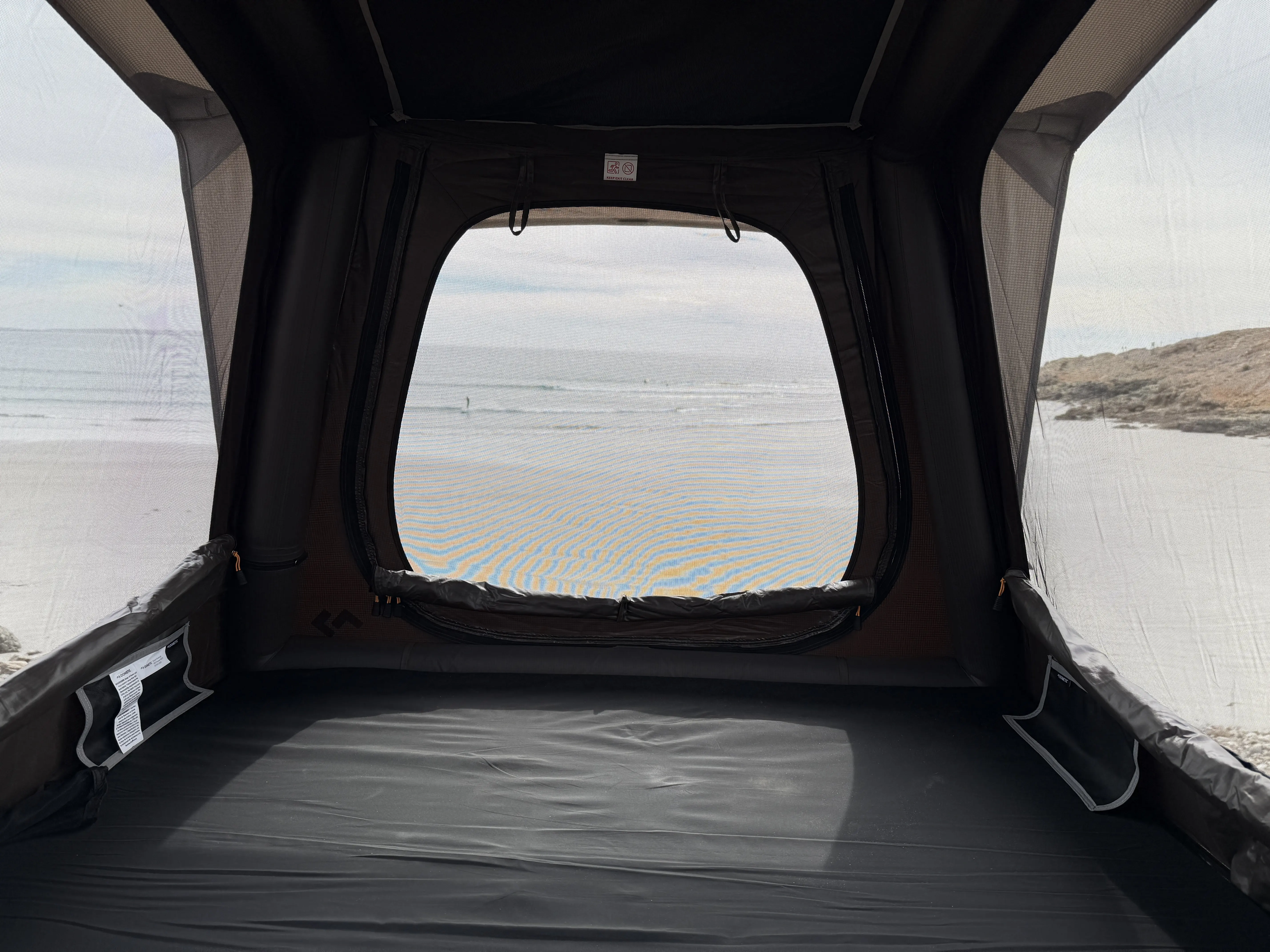 Mesh walls on the Dometic TRT 140 Air Inflatable Rooftop Tent