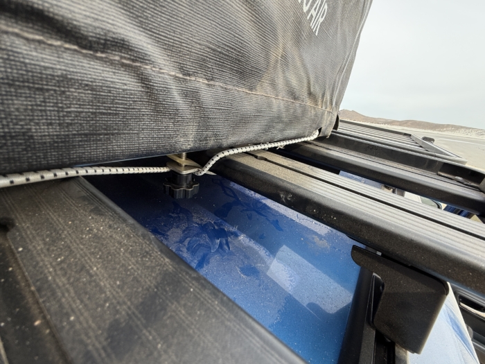 Dometic TRT 140 Air Inflatable Rooftop Tent cover elastic attachments 