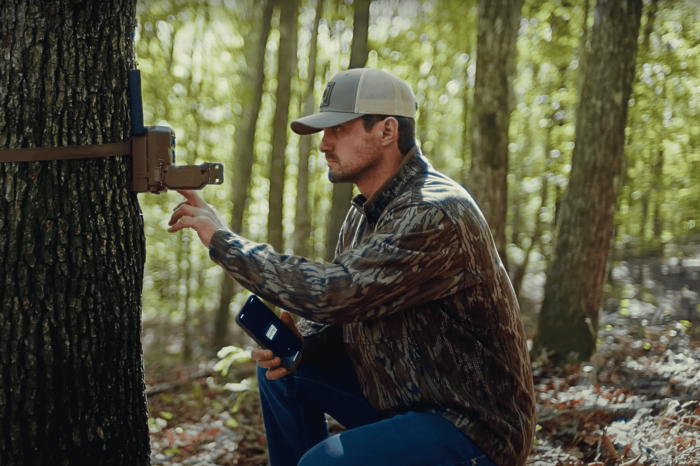 Setting up the Moultrie Edge 2 Pro Cellular trail camera