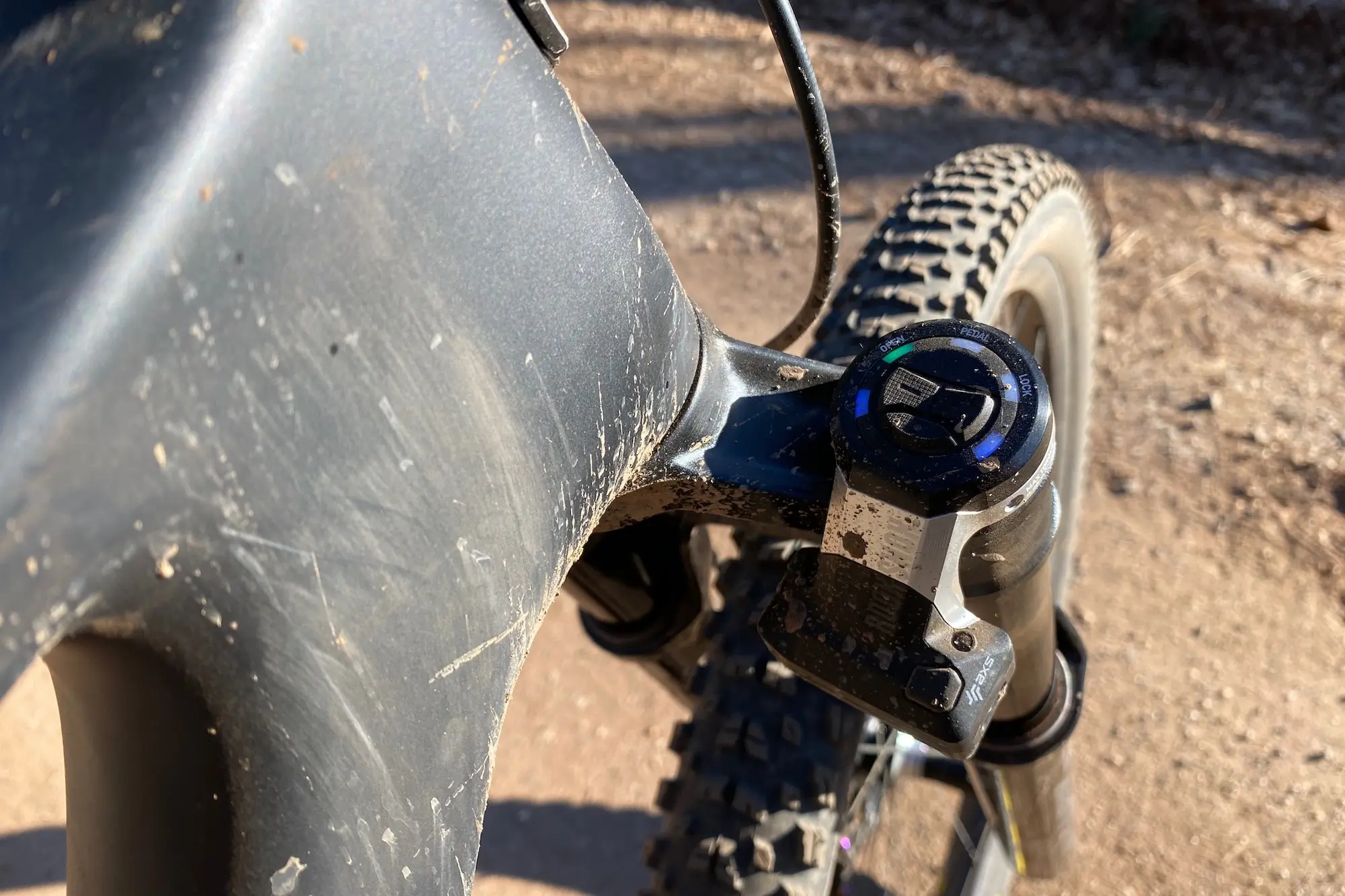 Top view of a Rock Shox Flight Attendant fork