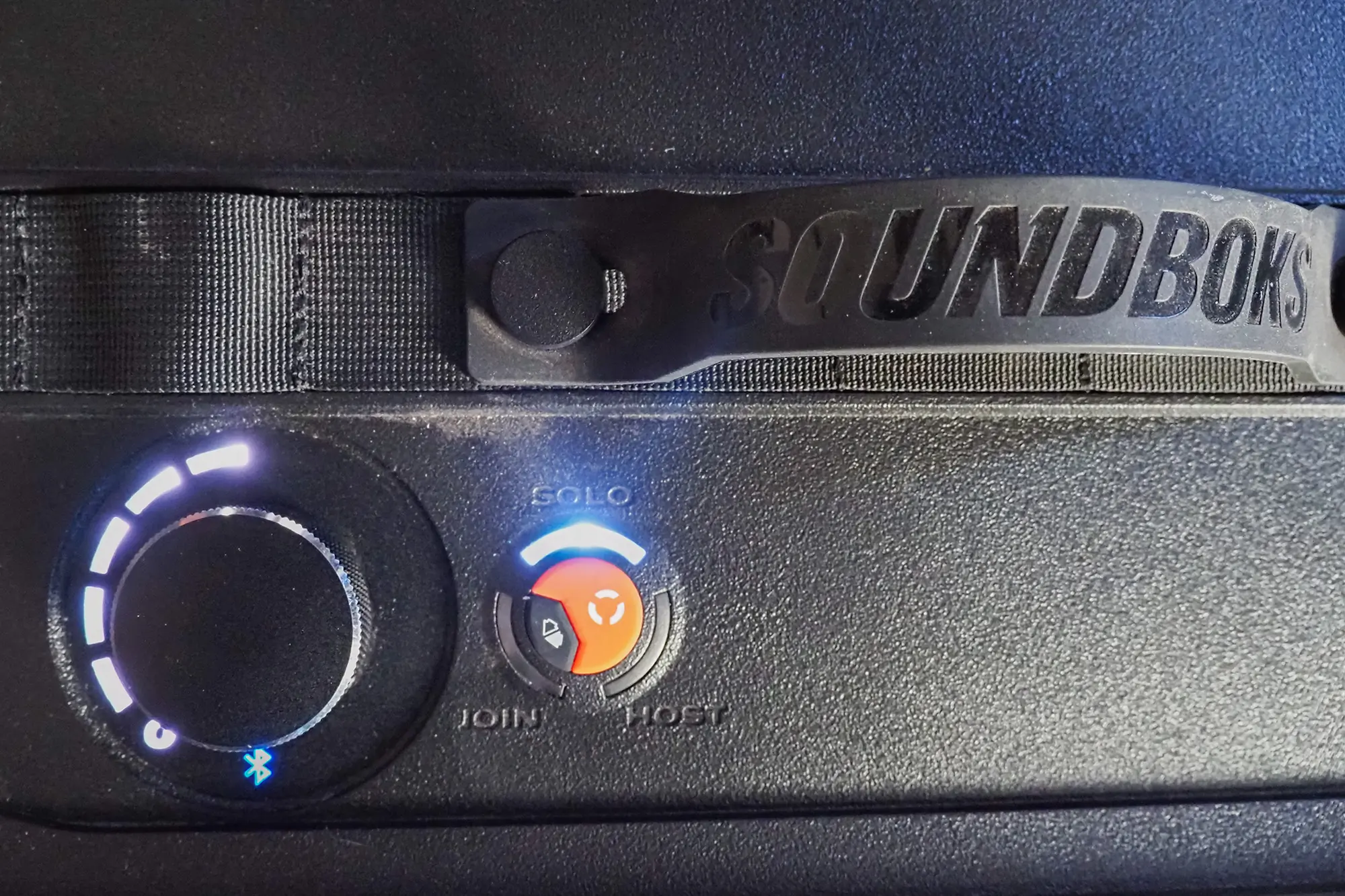soundboiks go power volume knob