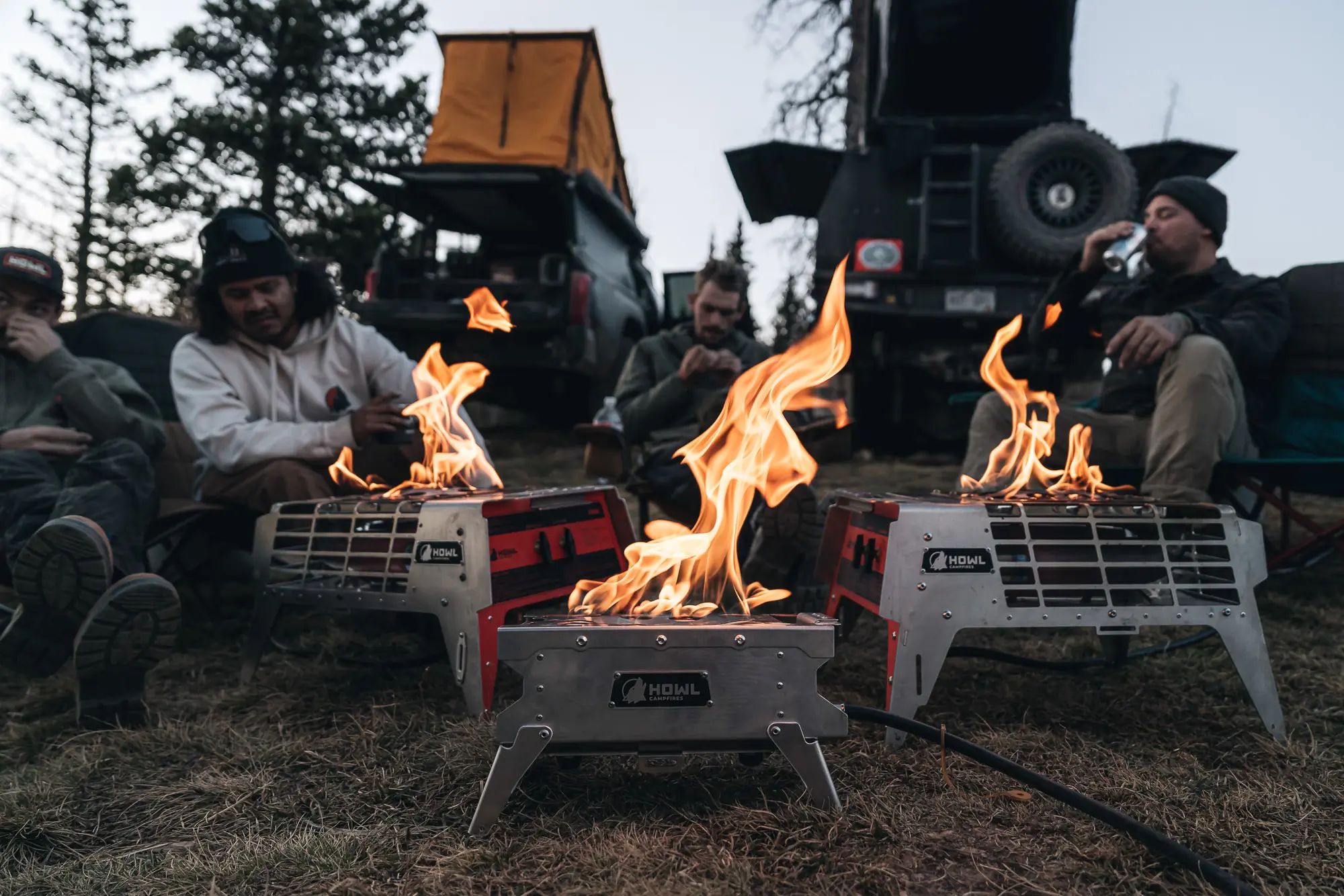 Howl Campfires R1 flanked by R4s