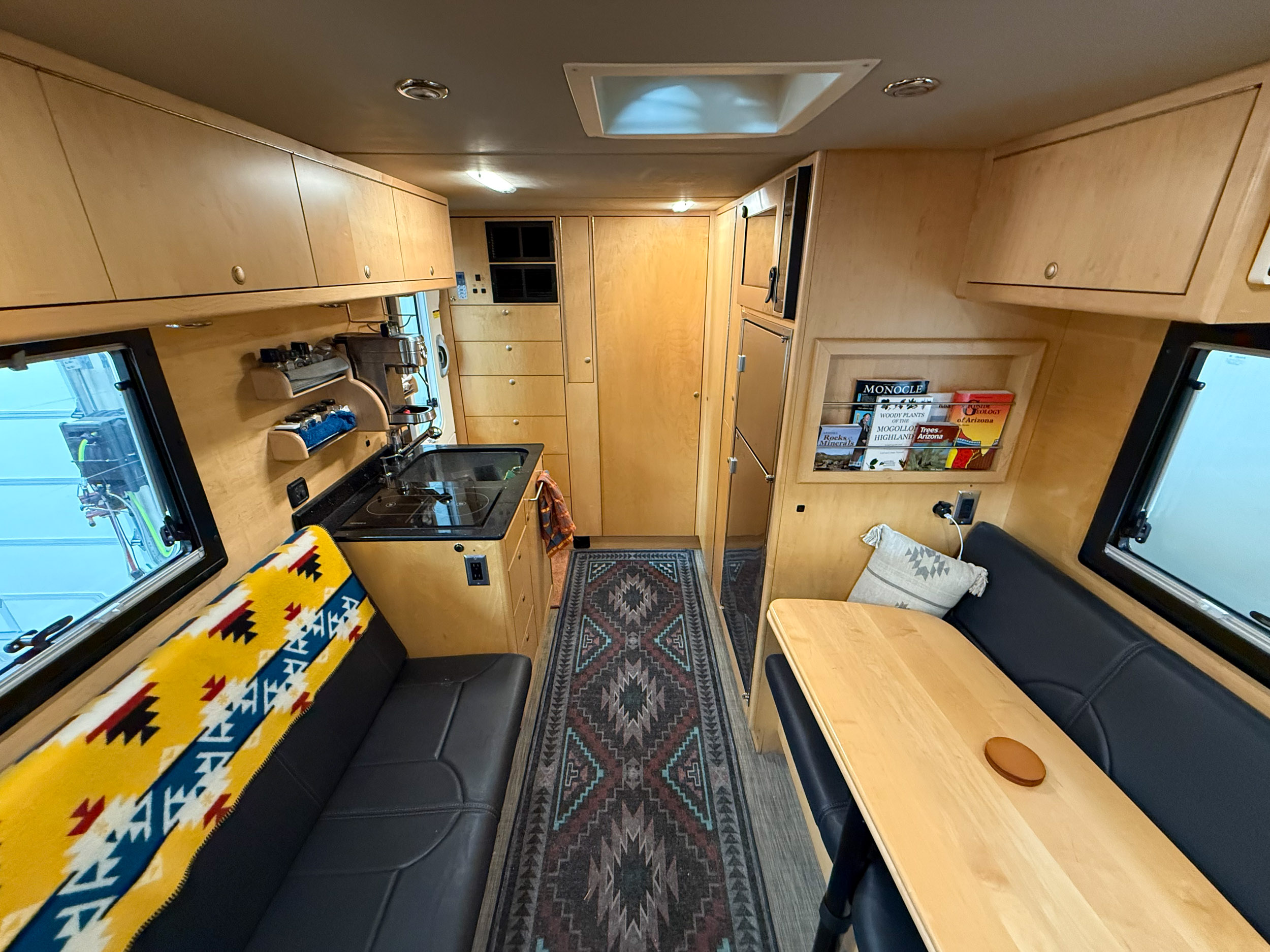 EarthRoamer XV-LTS Interior