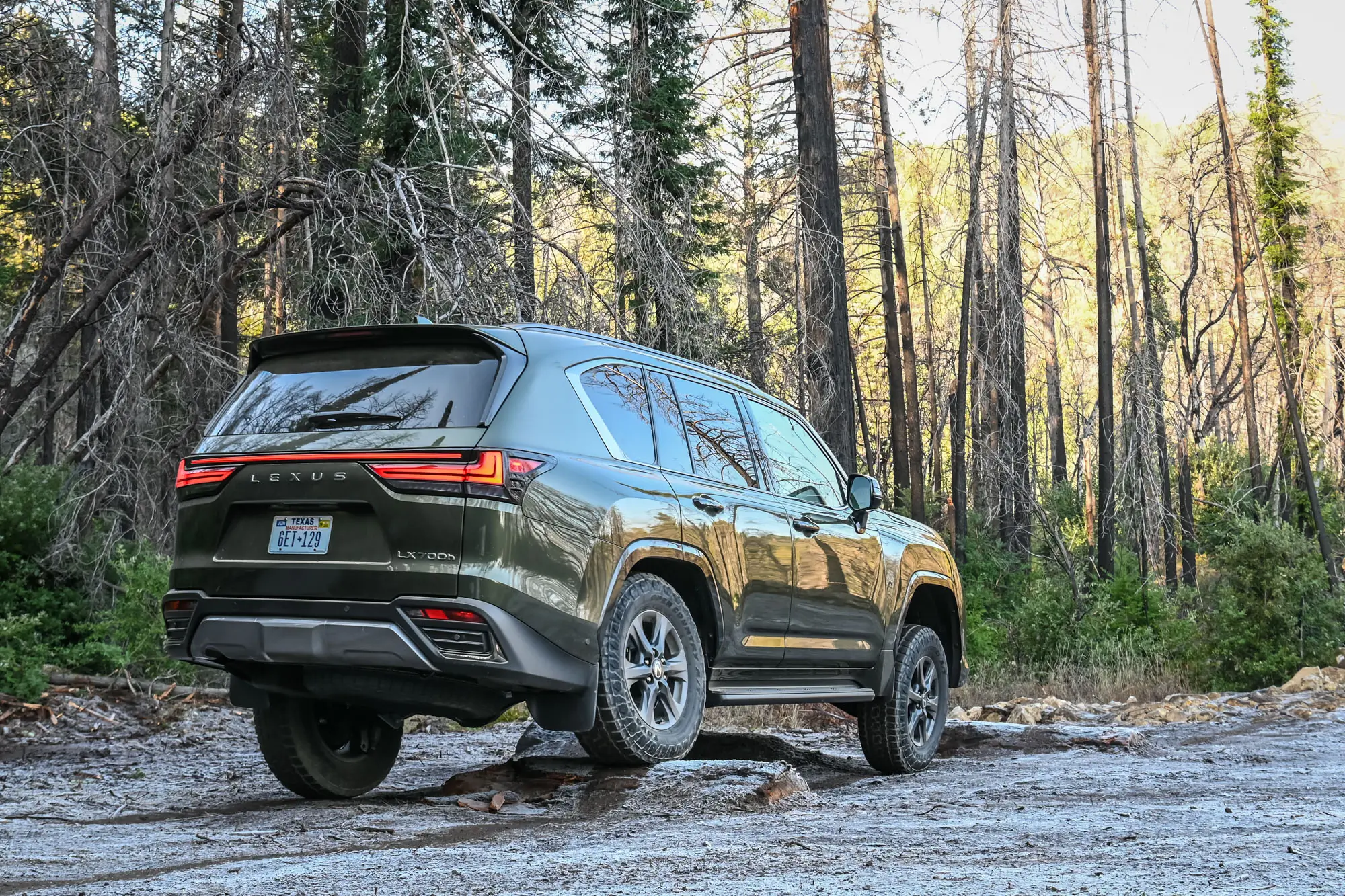 2025 Lexus LX 700h Overtrail