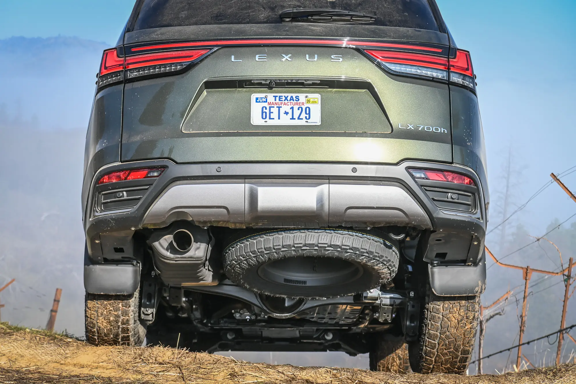 2025 Lexus LX 700h Overtrail