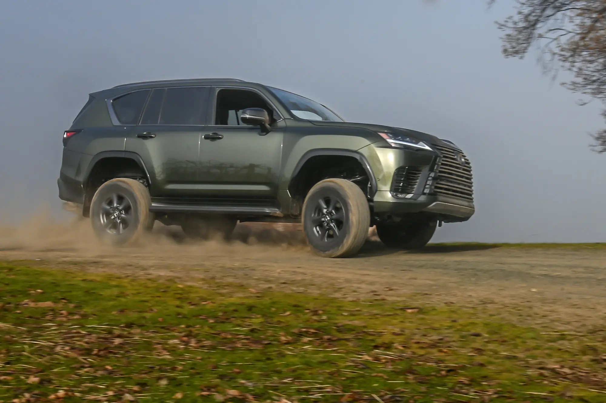 2025 Lexus LX 700h Overtrail