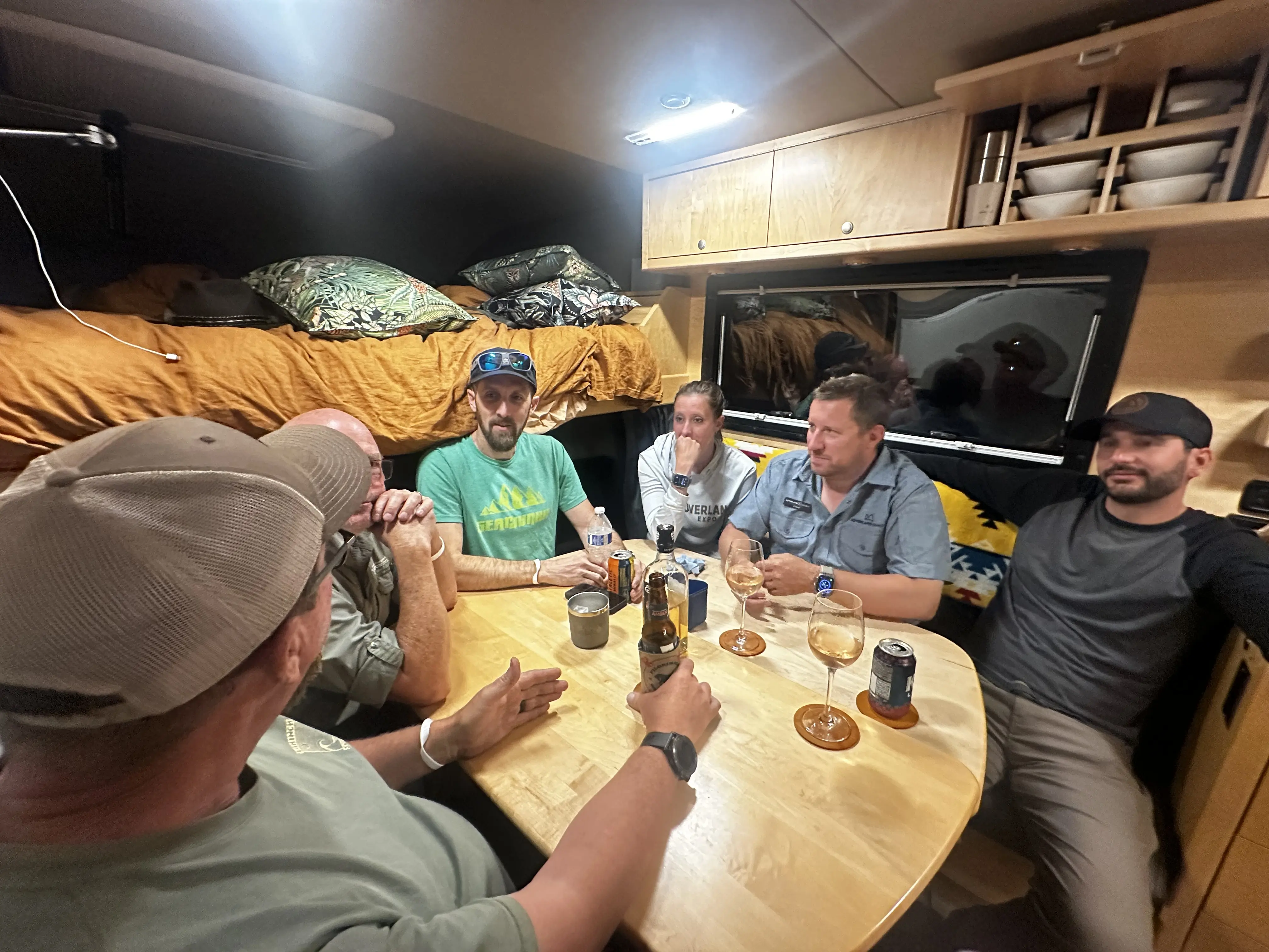 EarthRoamer XV-LTS interior