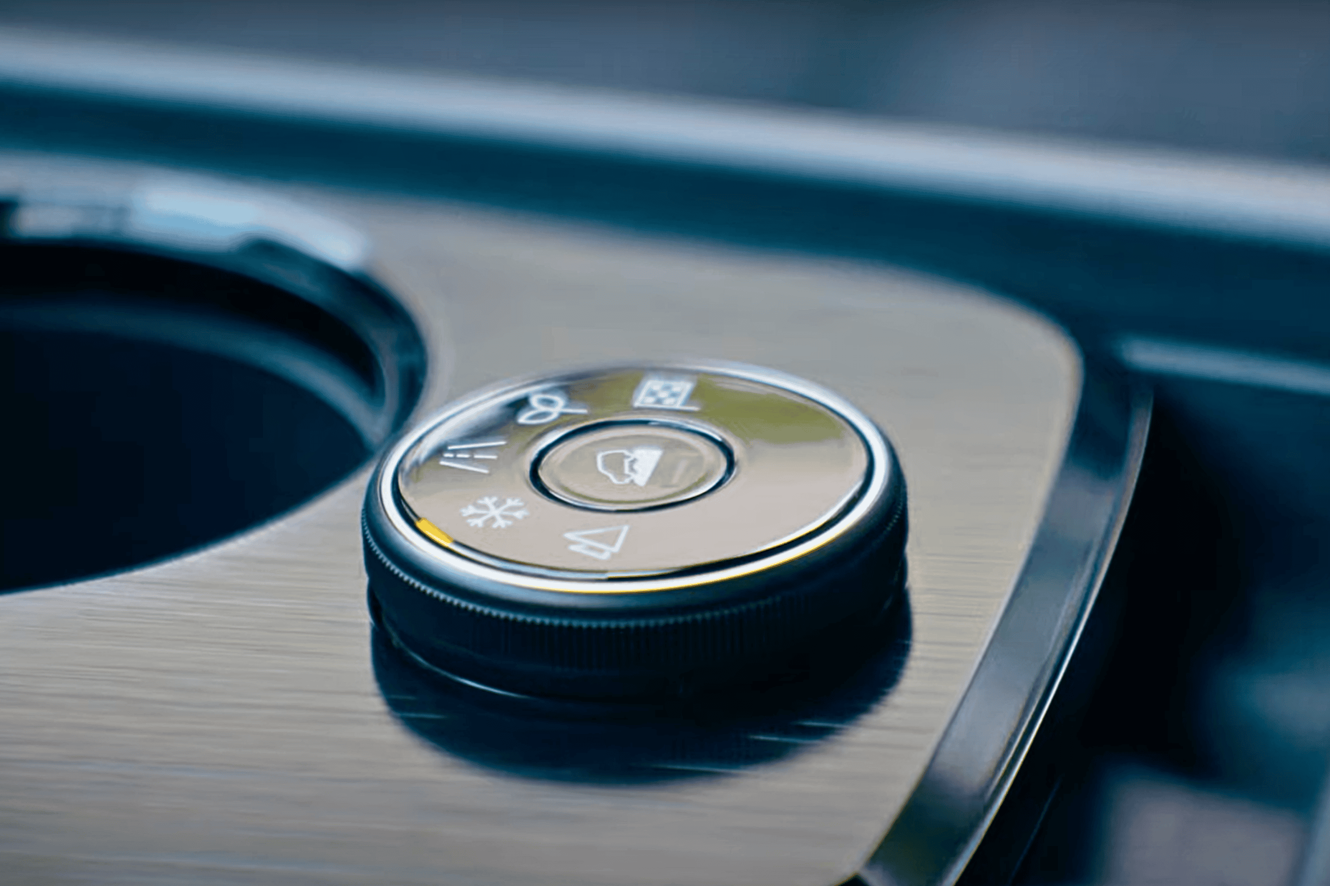 Snow mode on the Nissan Rogue Rock Creek