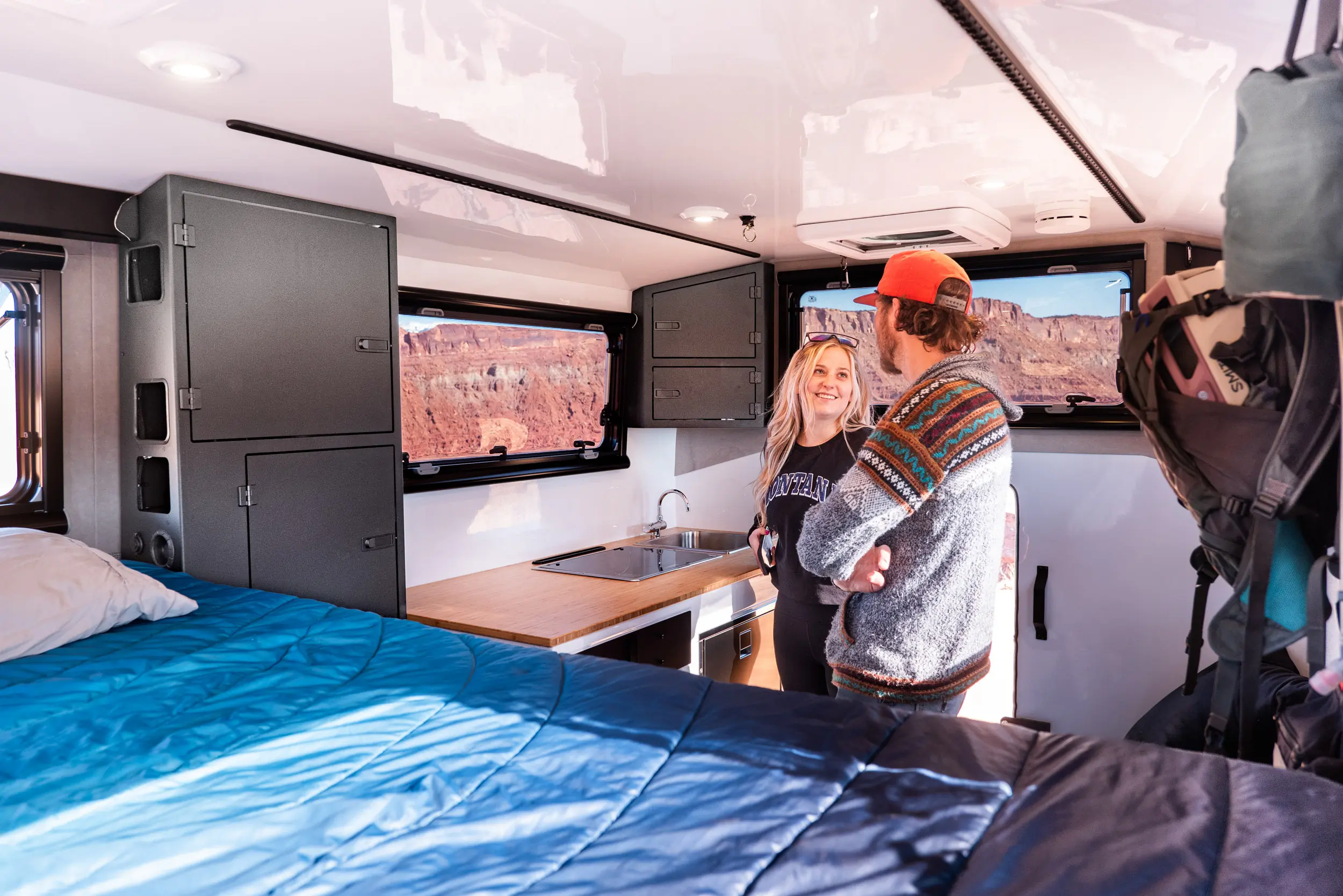 Supertramp HT Slide in Hard Side Camper