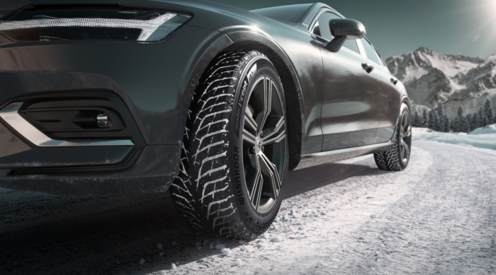Hankook Winter i*cept iZ3 X Winter Tire