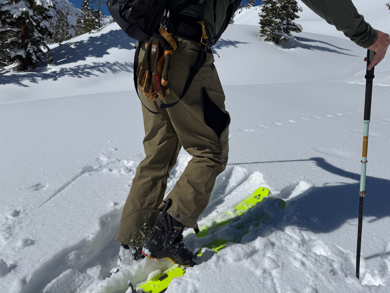 la sportiva kilo paired with skis on snow