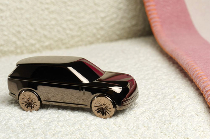 Range Rover Launches Fashion Apparel: ‘London Collection’