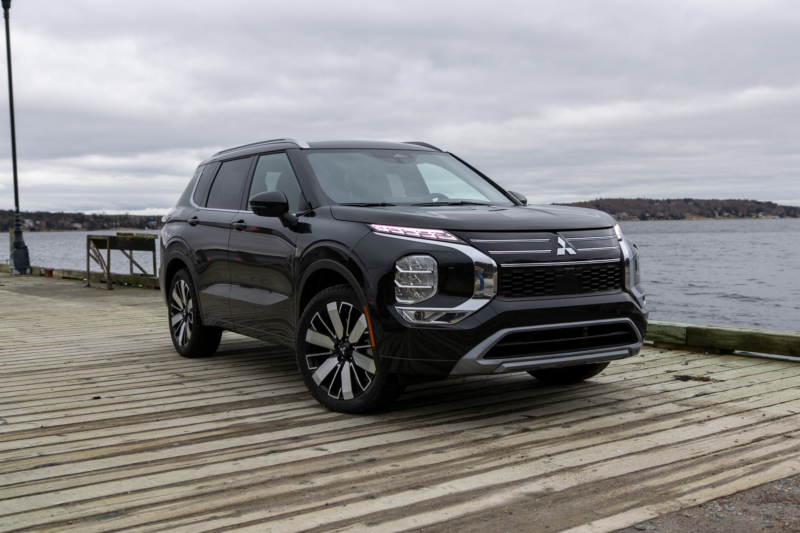 Subtle Changes, Better Feel, Still Sluggish: 2025 Mitsubishi Outlander Review