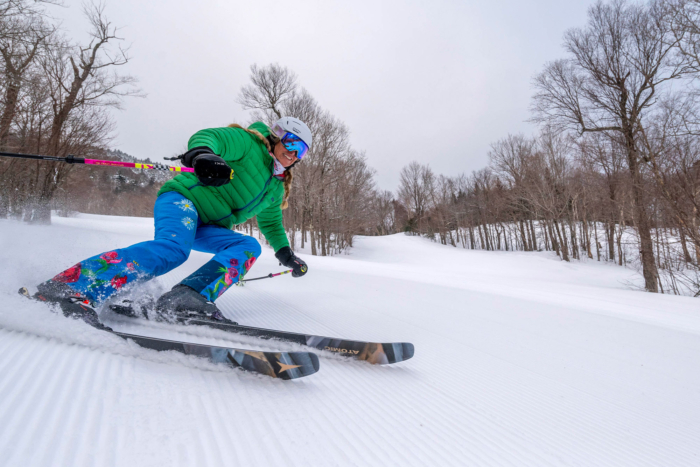 Atomic Maven 94 CTI Skiing on groomed slopes