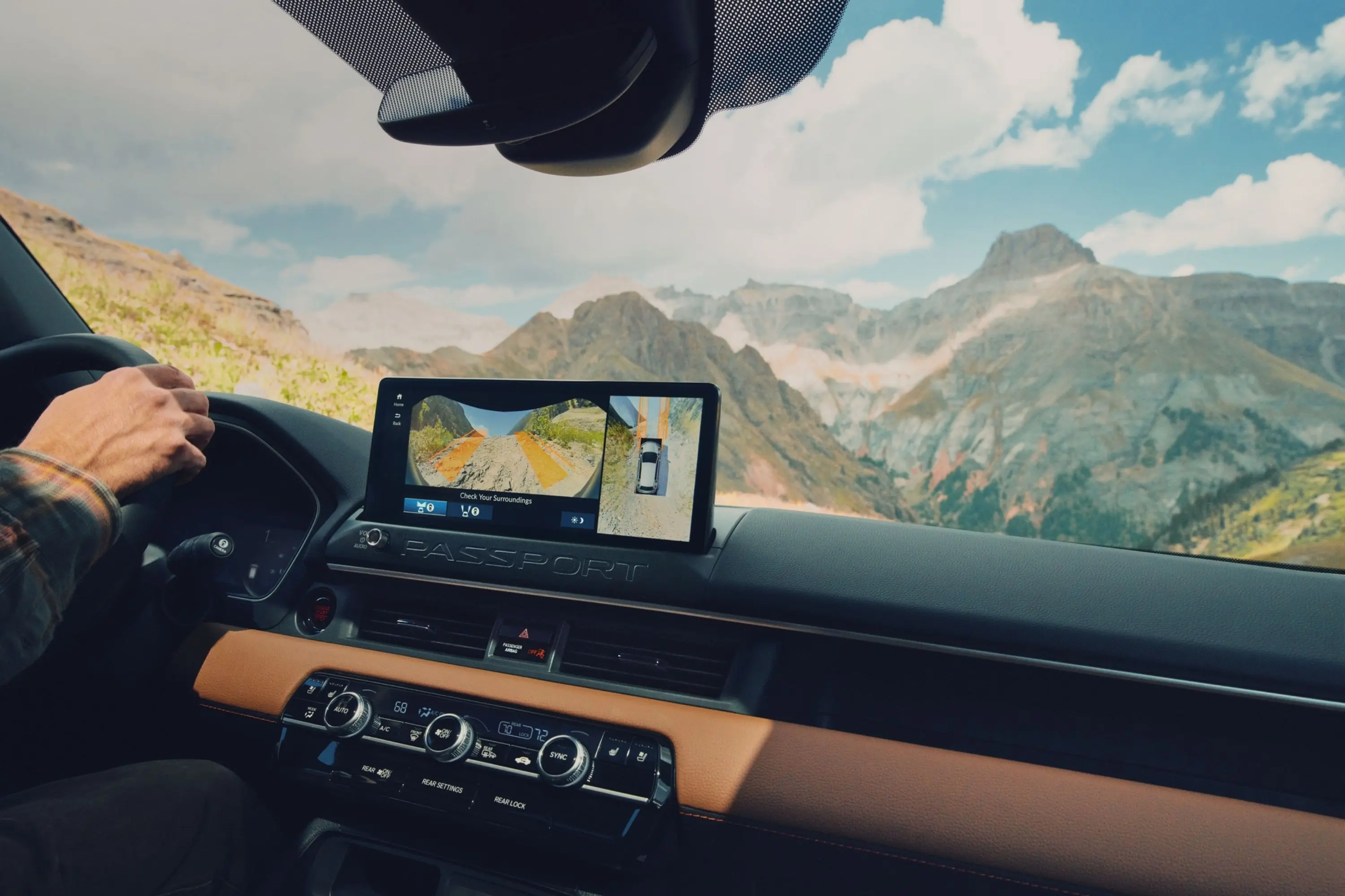 Digital display on the Honda Passport TrailSport Elite