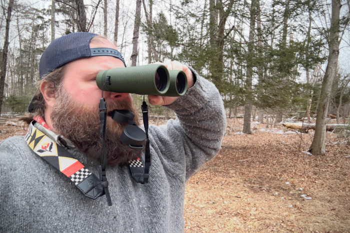 Looking through the Nocs Pro Issue 8x42 in a wintery outdoor setting