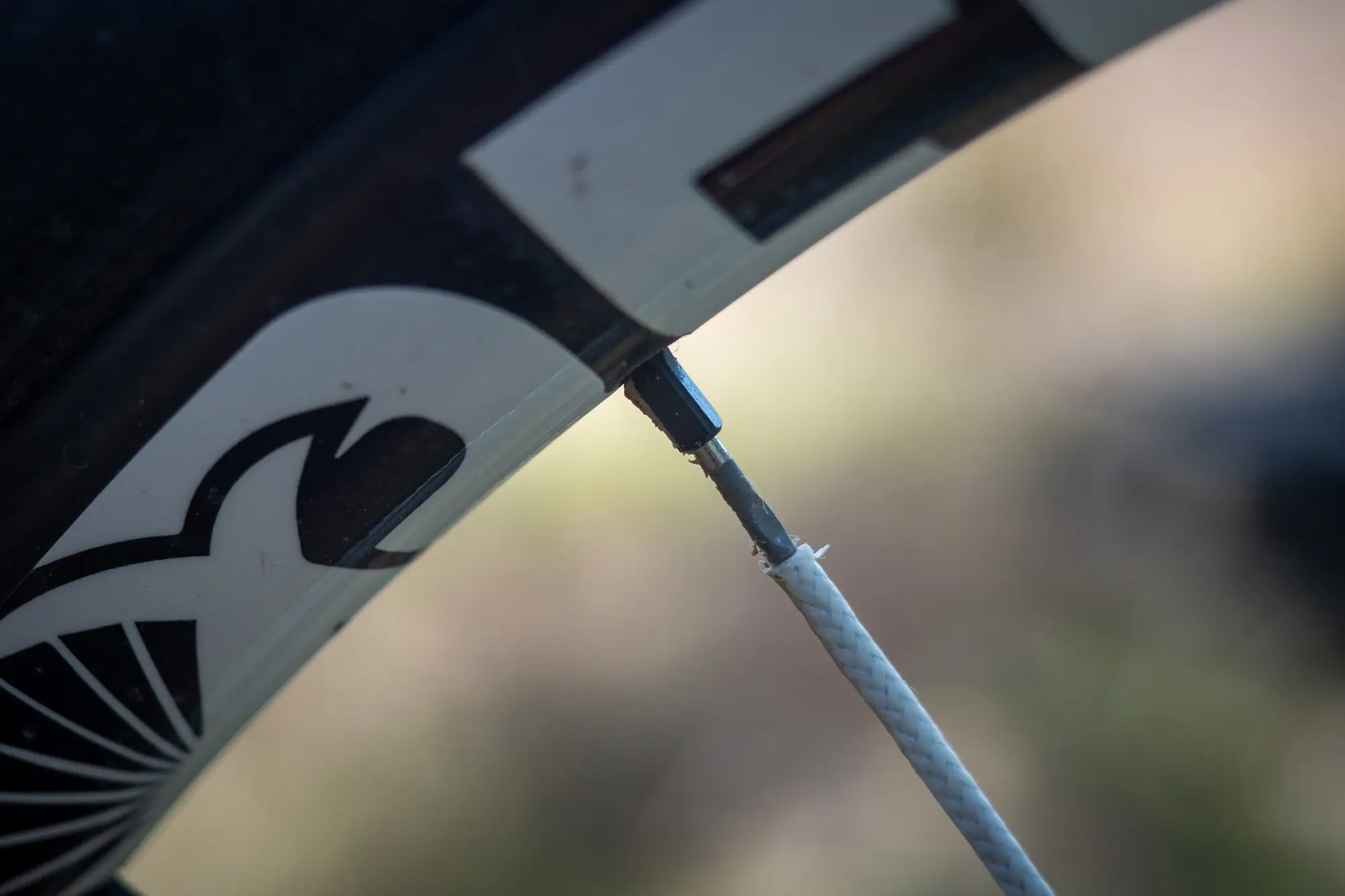 Close up of the rim end of a Berd UHMWPE spoke