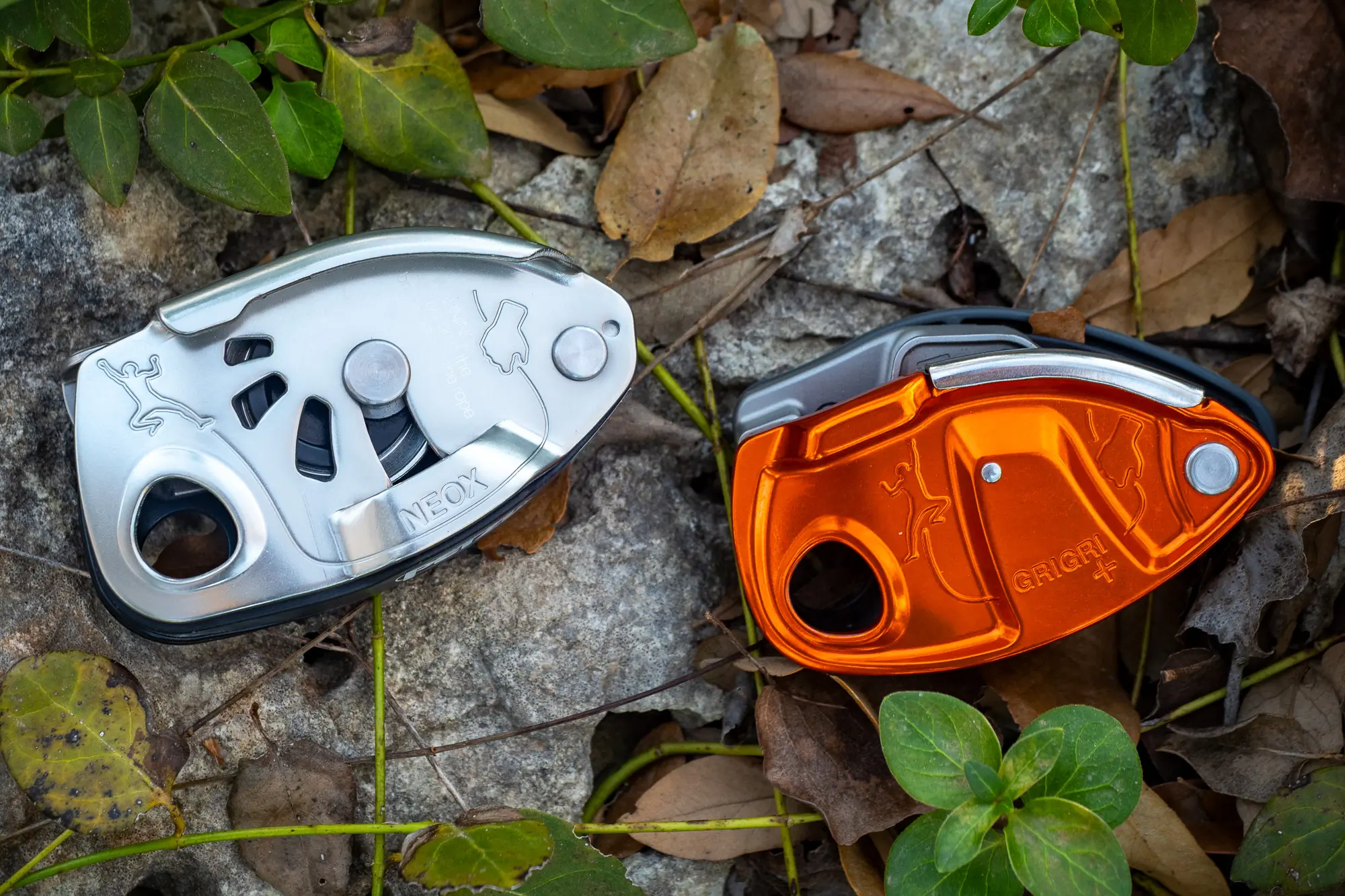 Petzl NEOX left, GRIGRI right