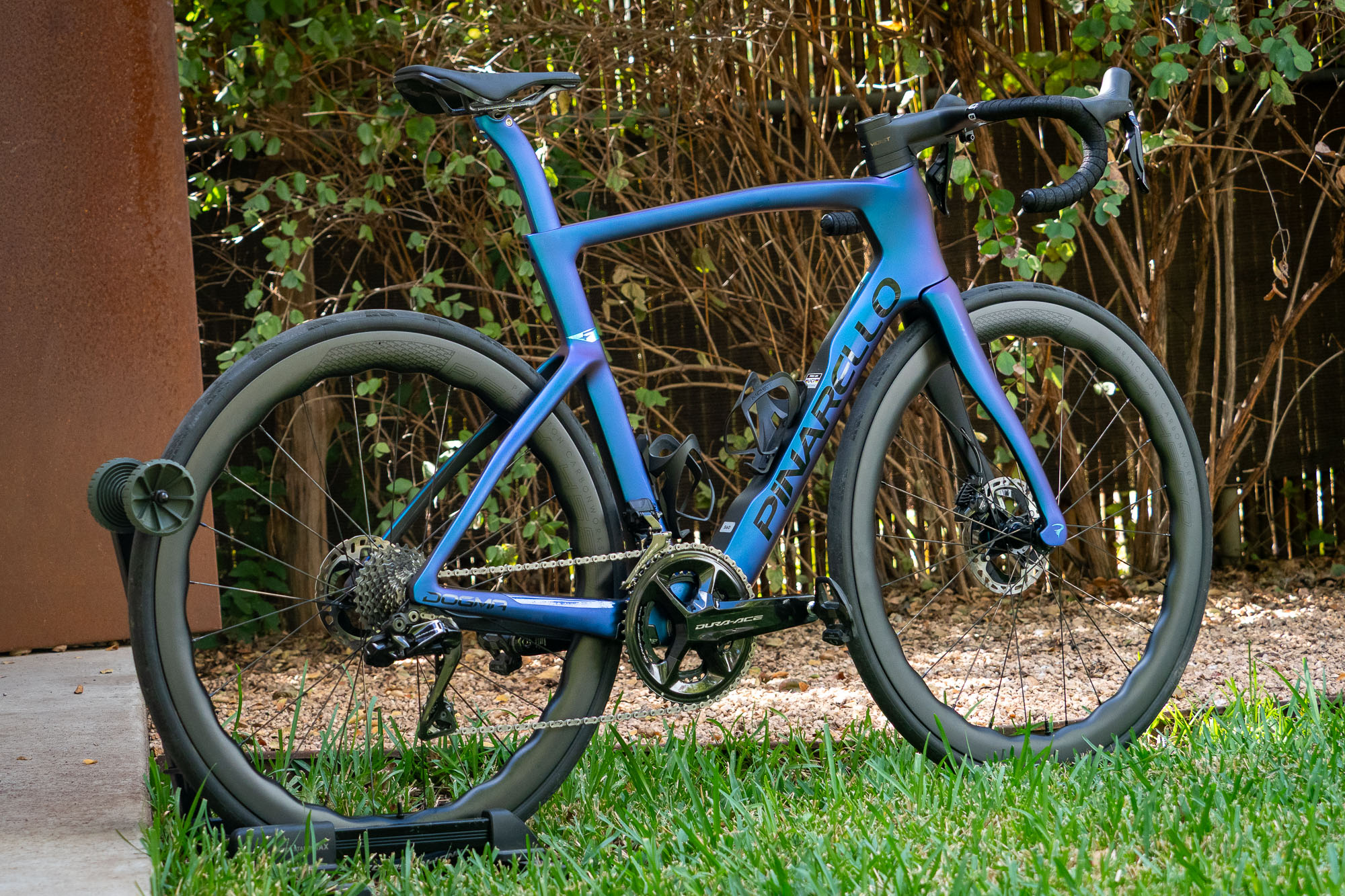 Pinarello Dogma F side/rear view