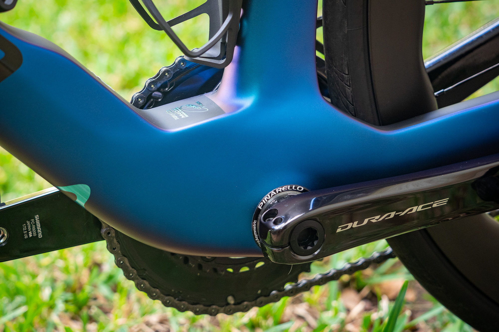 Pinarello Dogma F bottom bracket area