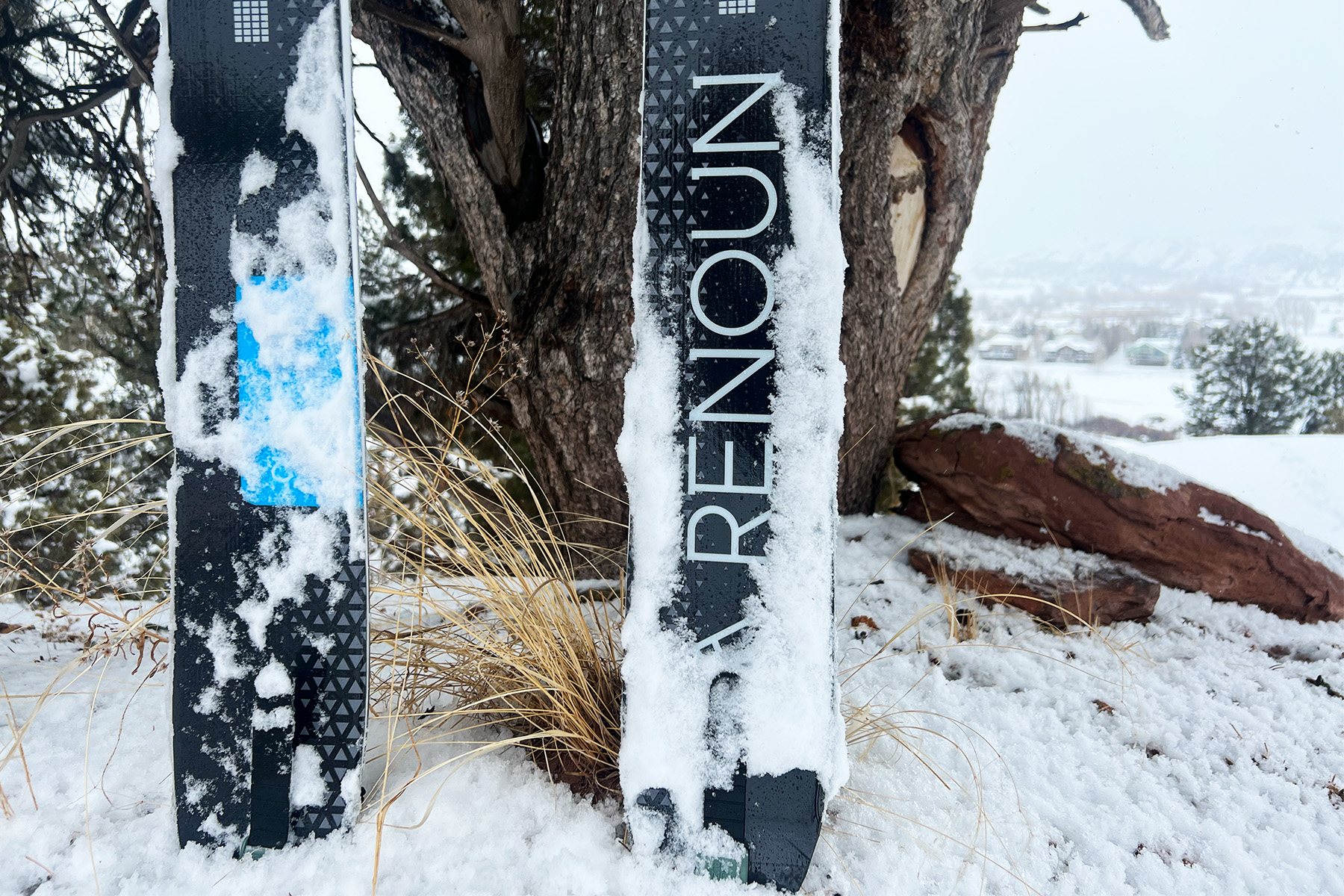 Renoun Citadel 107 powder ski