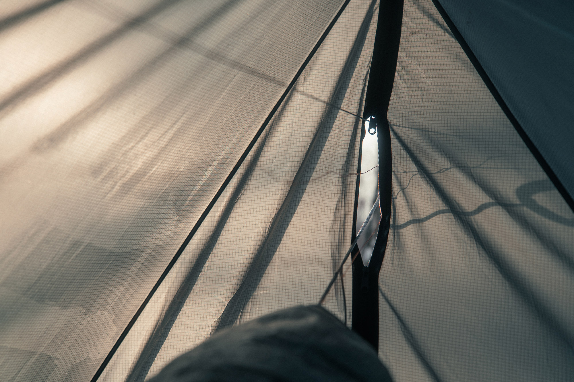 Close-up of the Warbonnet Tsunami’s zipper slit for hammock suspension