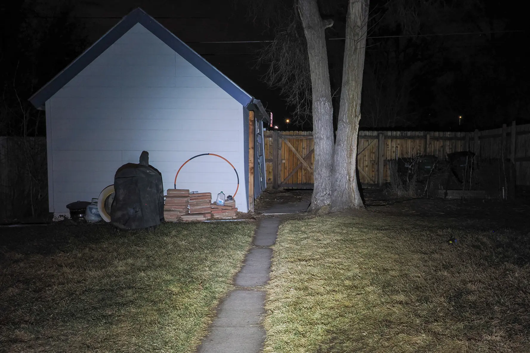 Aceabeam TAC 2AA beam shot in backyrad