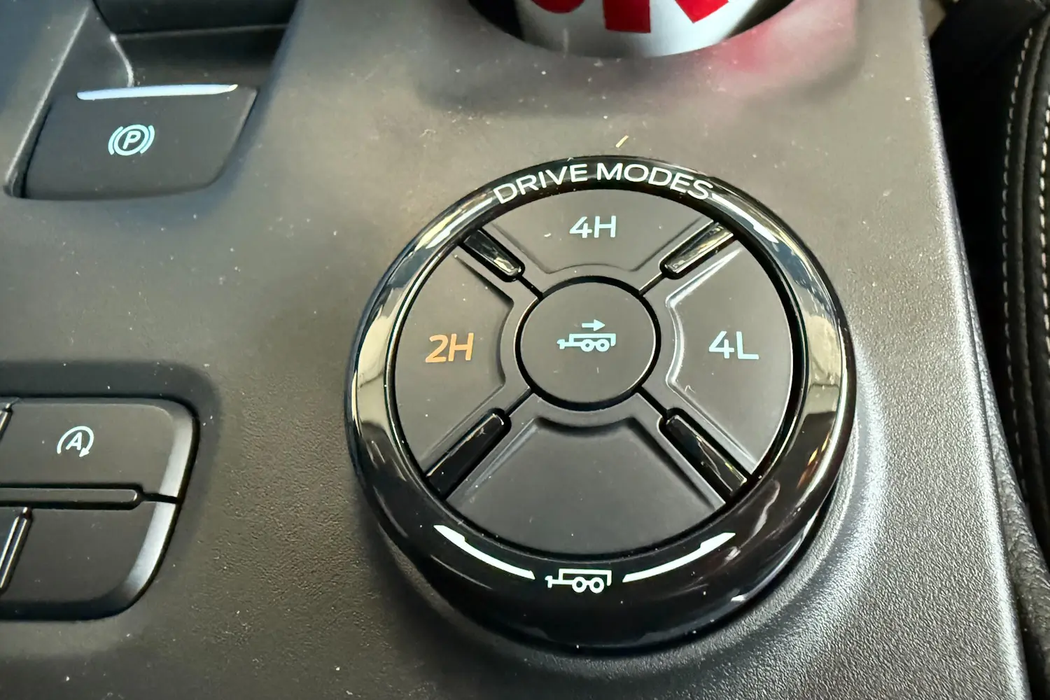 Ford Ranger drive mode selector with 2H, 4H, 4L, and towing mode options