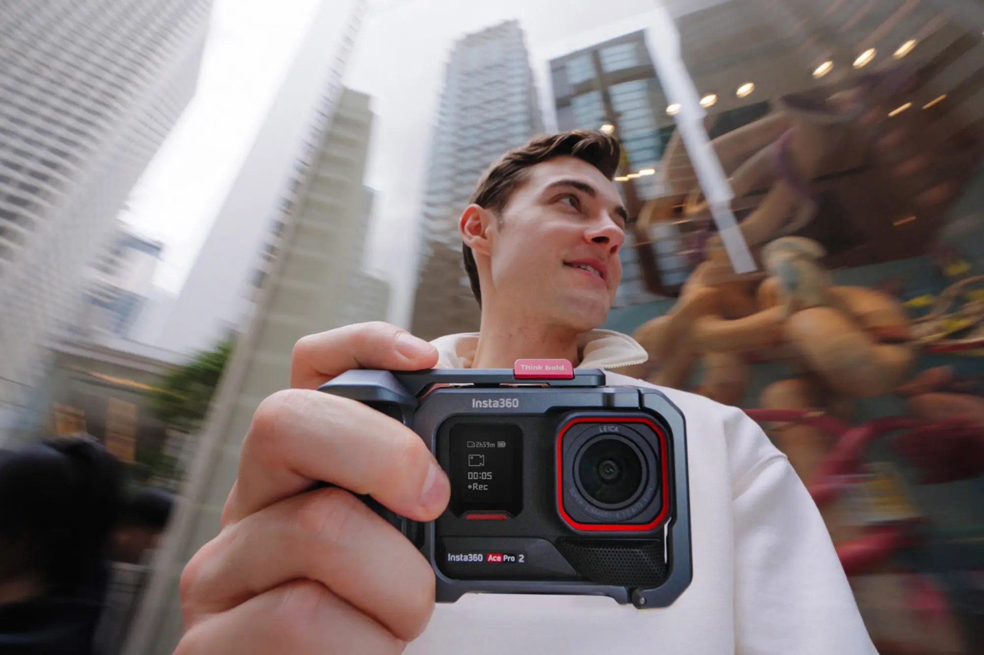 insta360 ace pro 2 explorers bundle