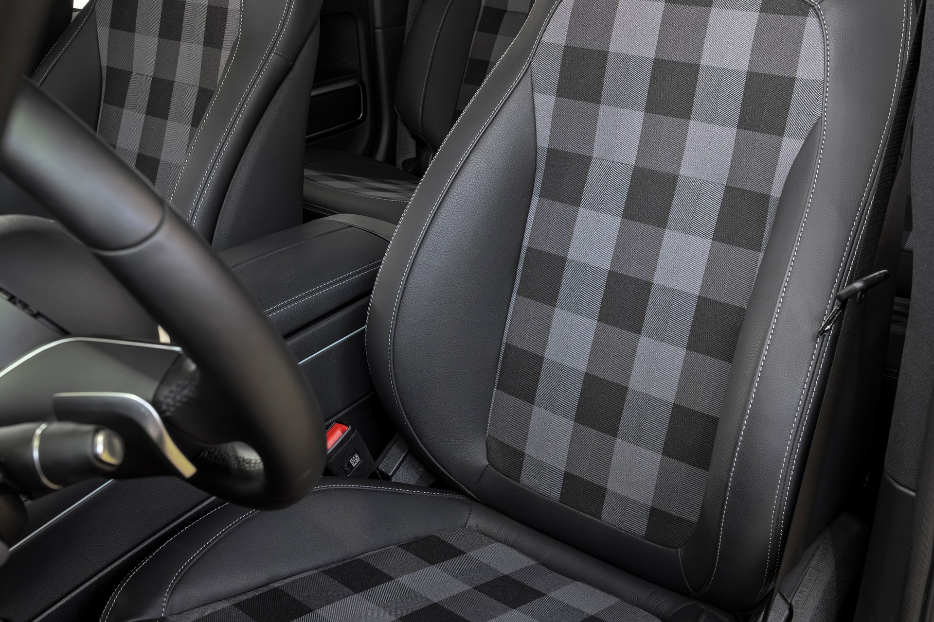 Mercedes-Benz G-Class Stronger Than The 1980s