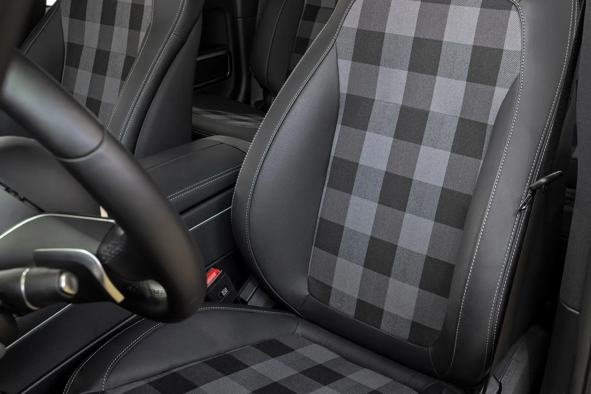 Mercedes-Benz G-Class Stronger Than The 1980s