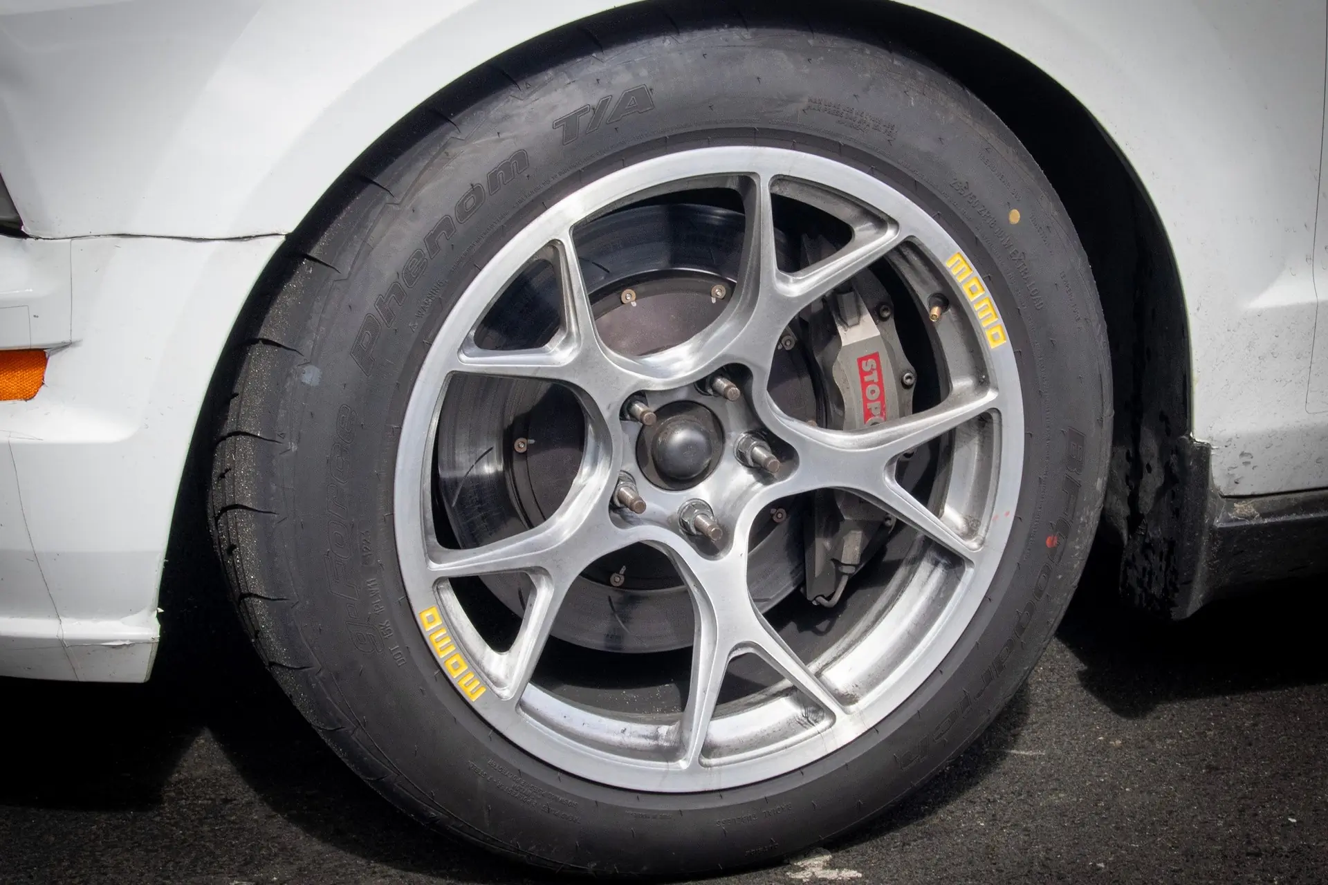 BFGoodrich g-Force Phenom T/A