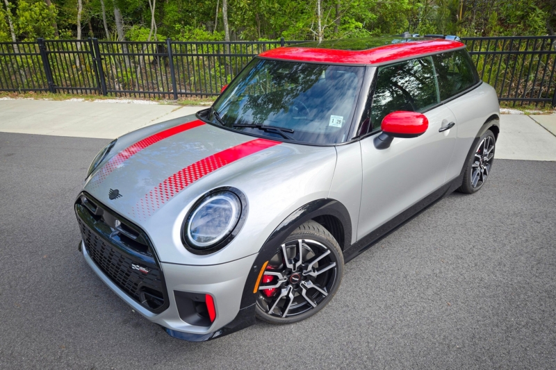 MINI Cooper John Cooper Works