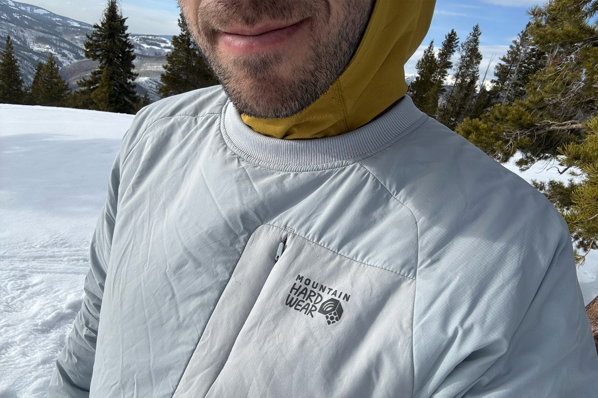 close up of mountain hardwear logo on Mountain Hardwear Kor Alloy Crew