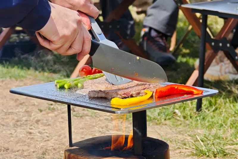 This Titanium Oven Tray Looks Absurd, Until You Realize It’s Probably Awesome