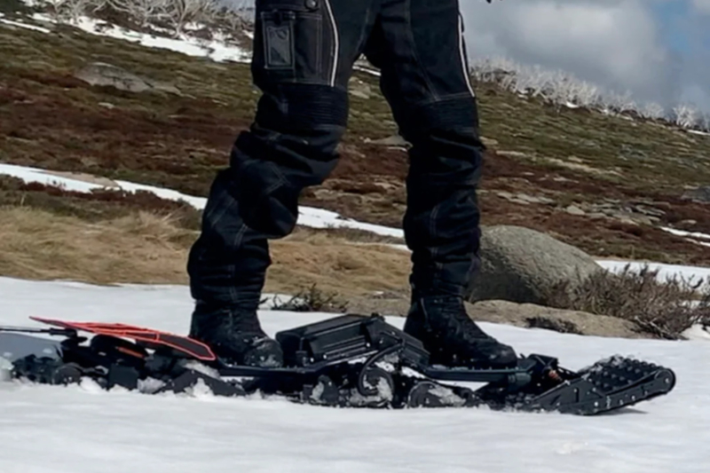 Watch: Off-Road ‘Skateboard’ Treads Over Sand, Snow, and Gravel 