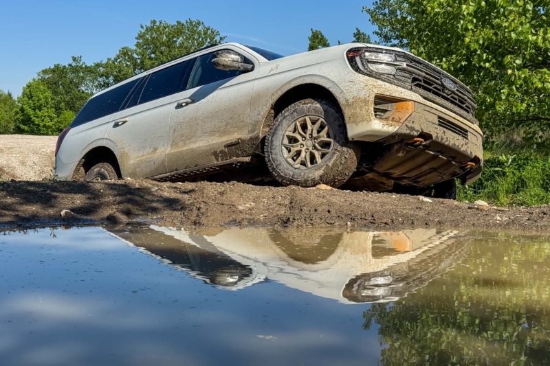 The Big SUV You Want to Take Off-Road: 2025 Ford Expedition TREMOR Review