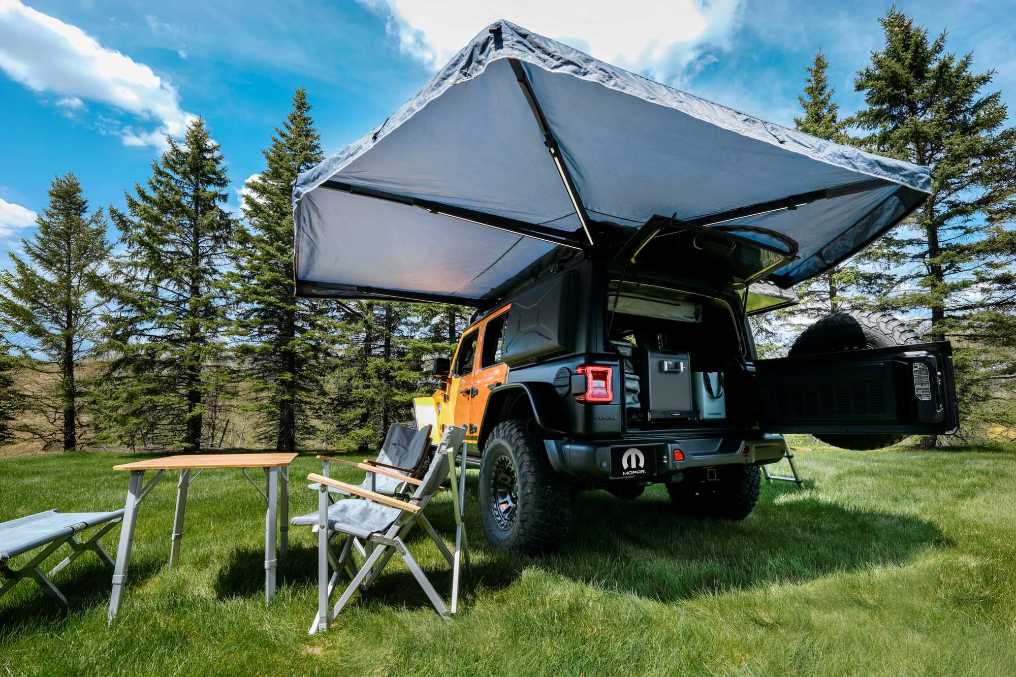 Jeep Performance Parts Awning and Rooftop Tent (ARTT) concept