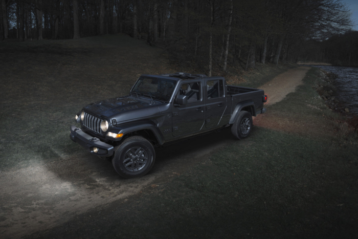 2025 Jeep Gladiator Dark Sky Edition